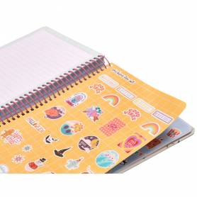 Agenda escolar liderpapel año 24 - 25 escolar fantasia sweet día página a5